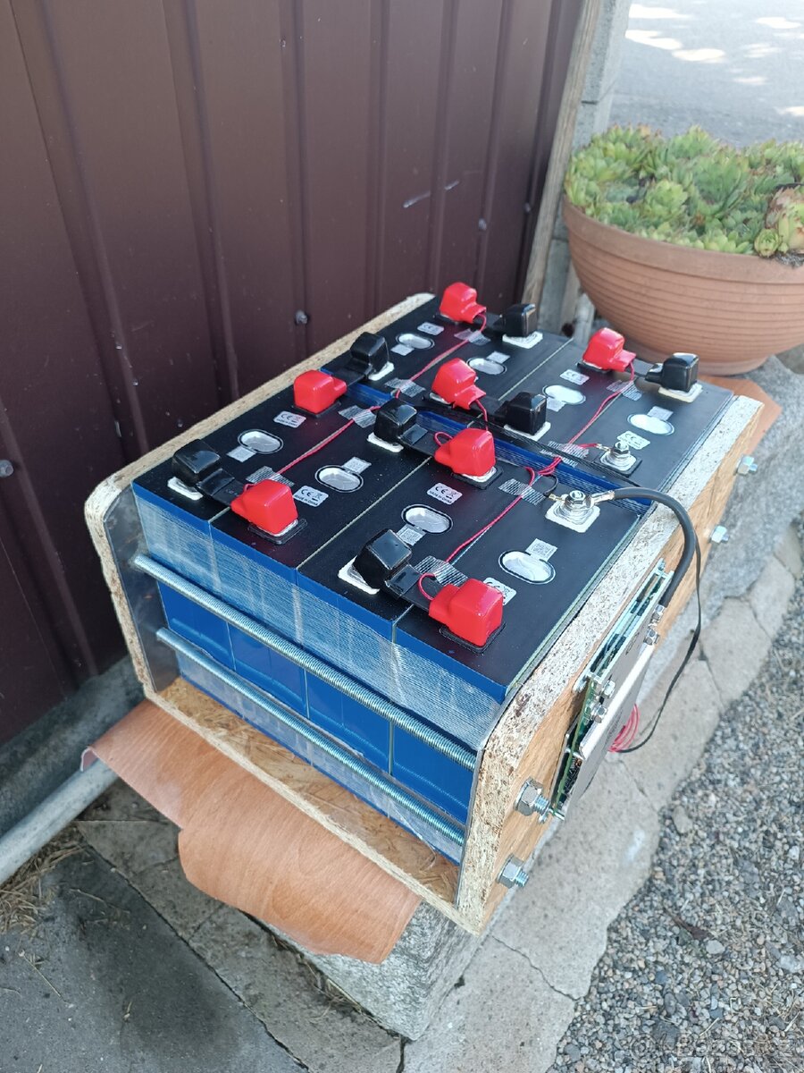 Lifepo4 24v 360ah - 2