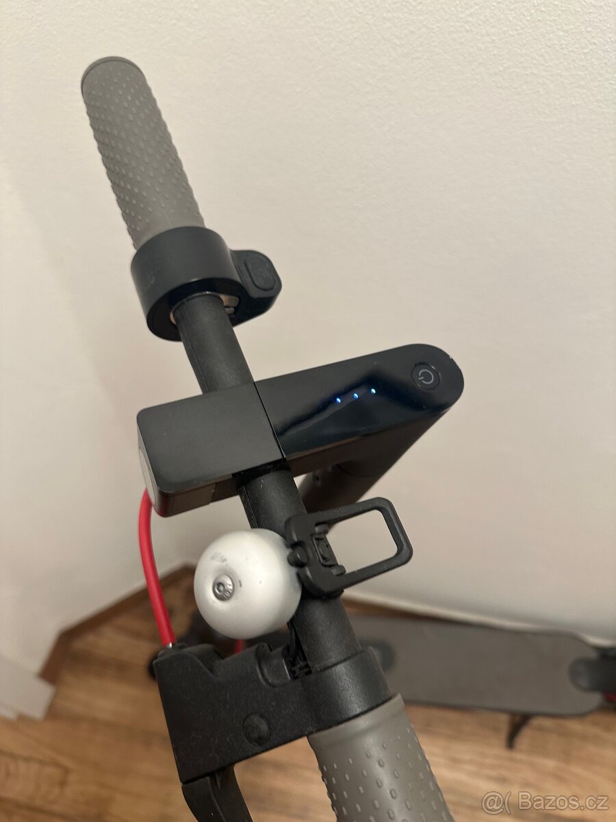 Elektrická koloběžka Xiaomi Mi Electric Scooter - 2