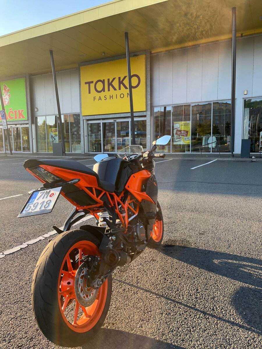 KTM RC 390, r.v. 2017 - 2