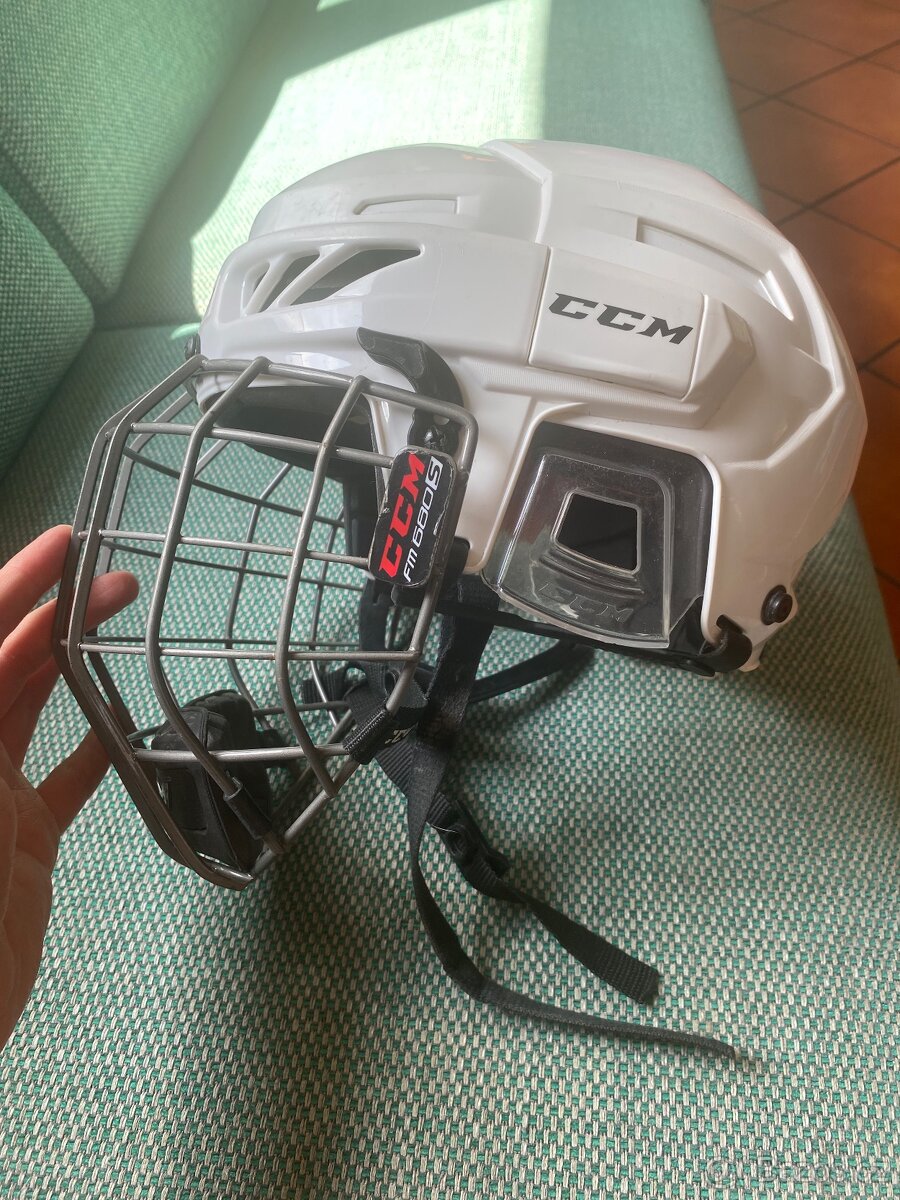 Hokejová helma s mřížkou-CCM Fitlite 90,vel. S. - 2