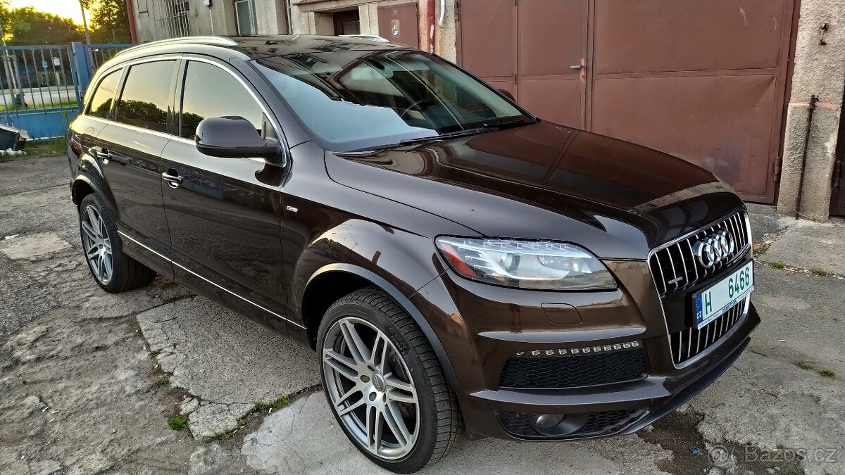 Audi grill sline Q7 4L nepoškozený - 2