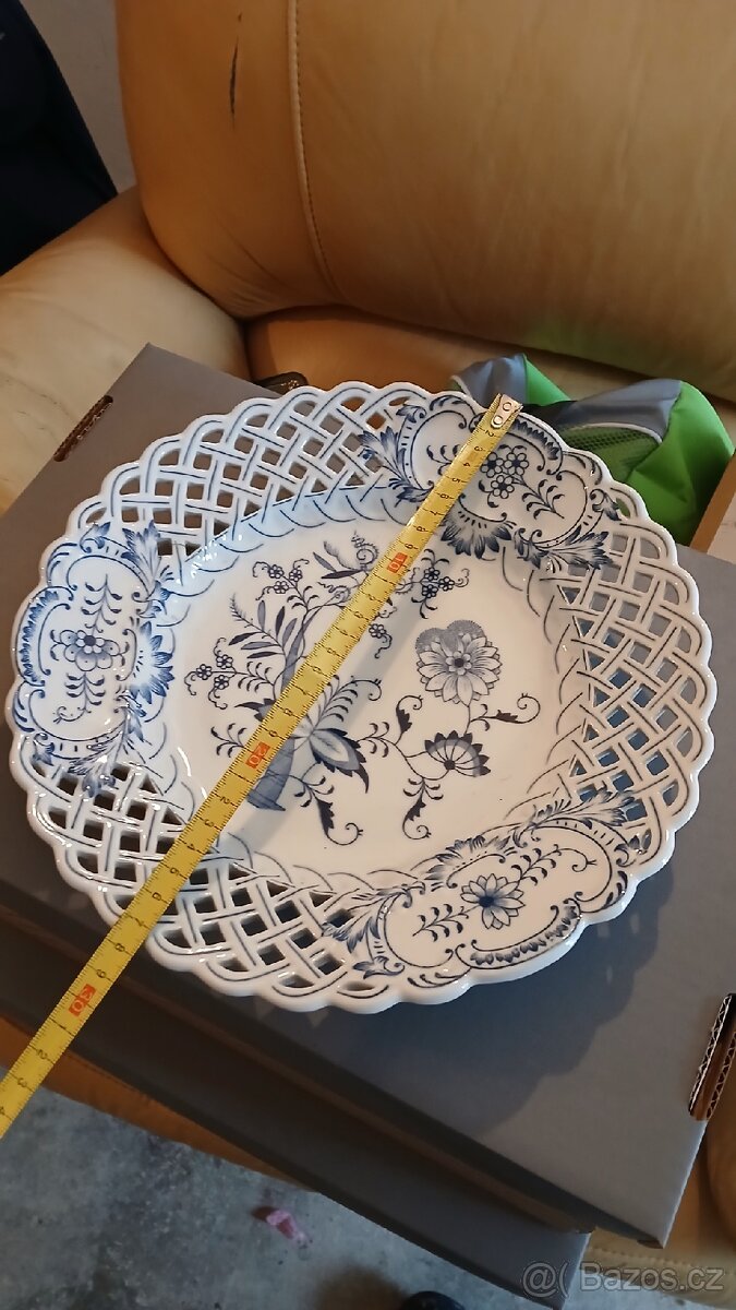 Talíř cibulák prolamovaný - 2