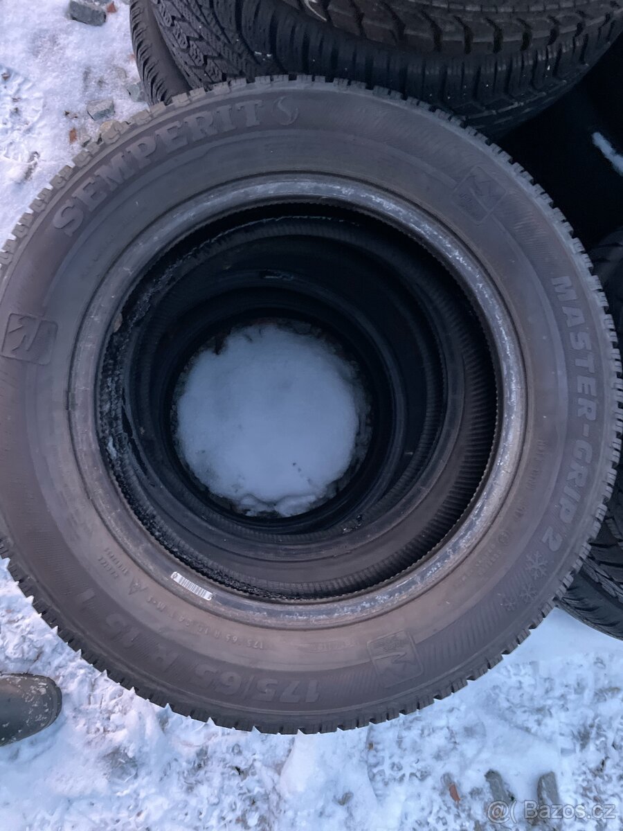 Zimní pneu 175/65R15 Semperit - 2