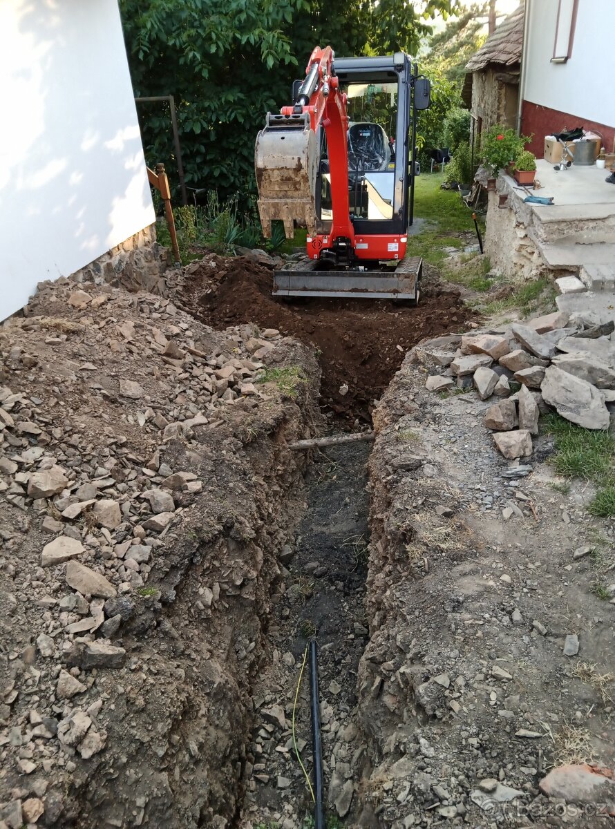 Výkopové práce minibarem - 2