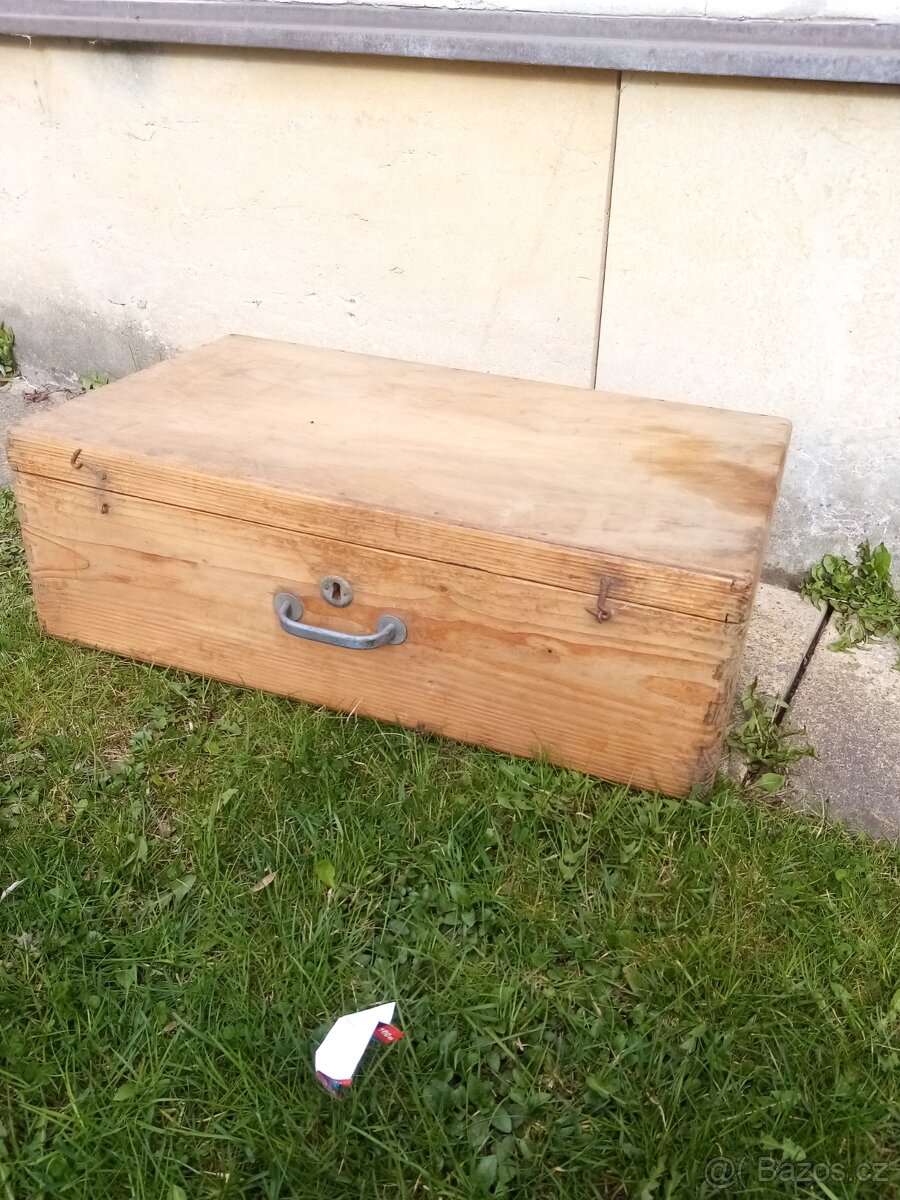 Staré kufry, truhličky - 2