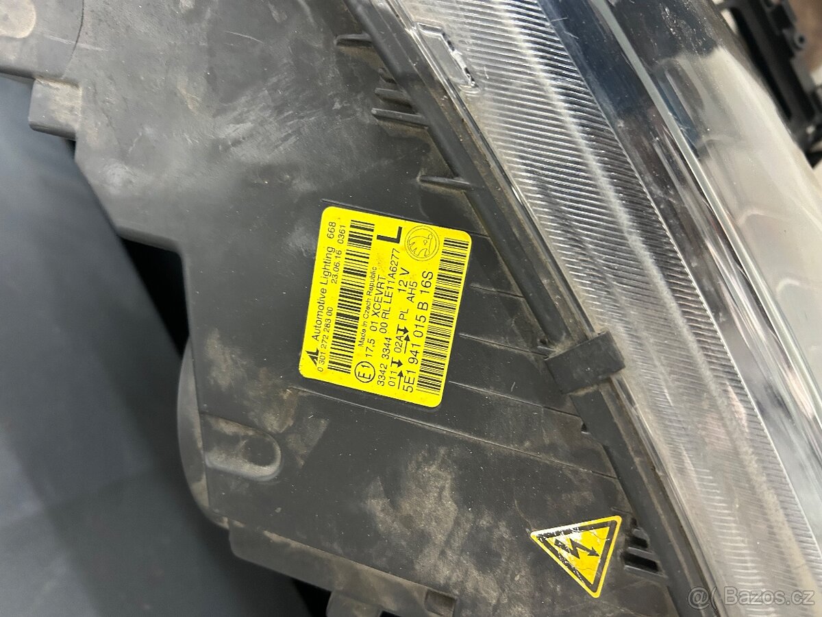Světlo levý xenon octavia III - 2