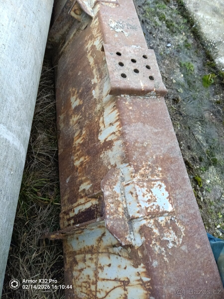 Lžíce na nakladač na Bobík - 2