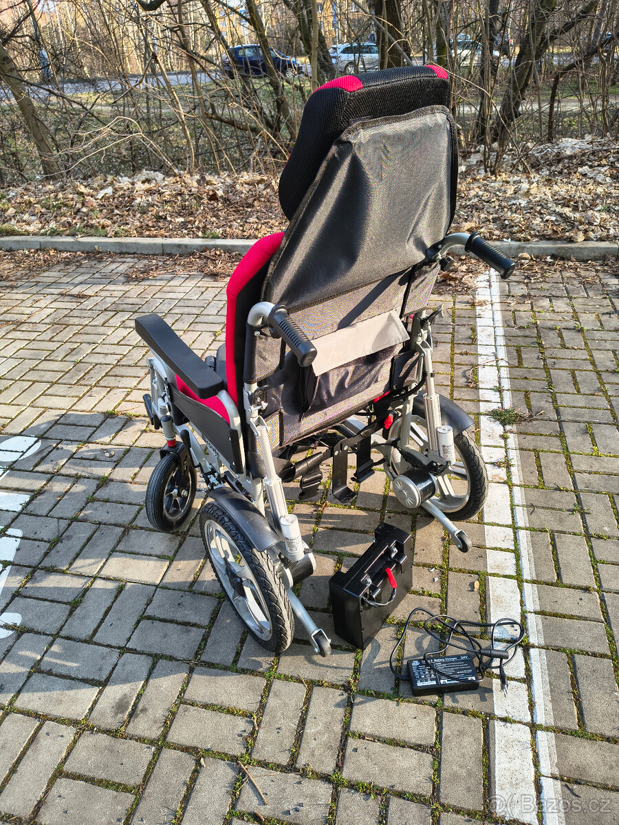 Elektrický invalidní vozík - 2