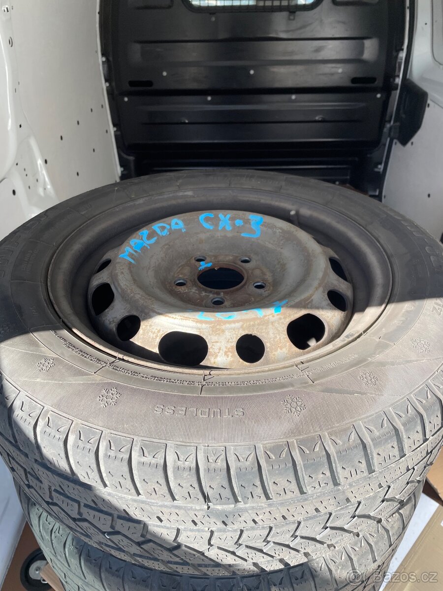 Mazda cx3 215/60R16 - 2