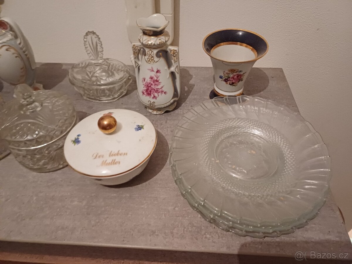 Sklo a porcelán - 2