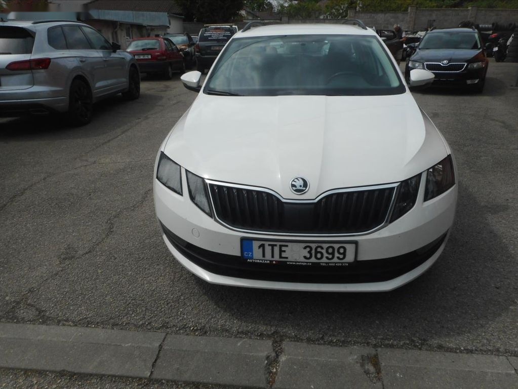 Škoda Octavia,1,6 TDi - 2