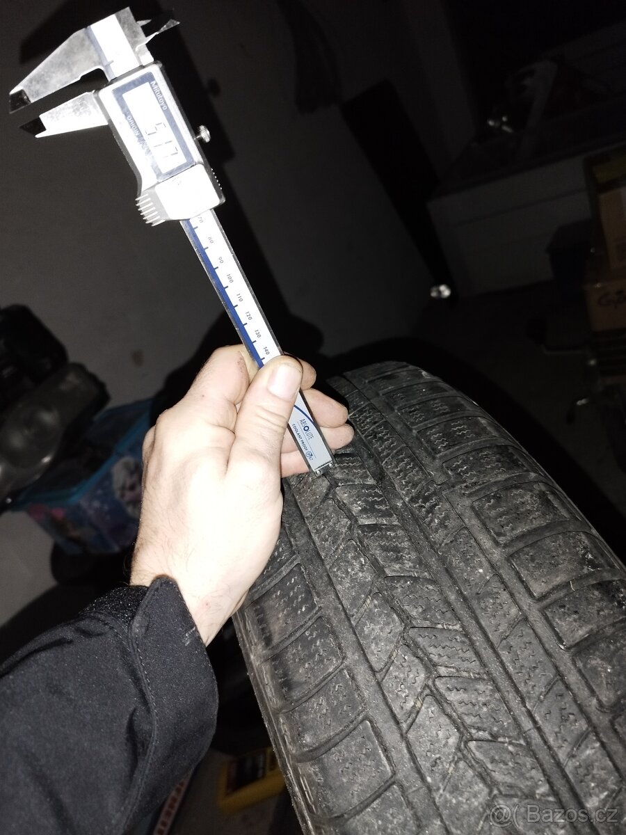 Pneu 195/65r15 - 2