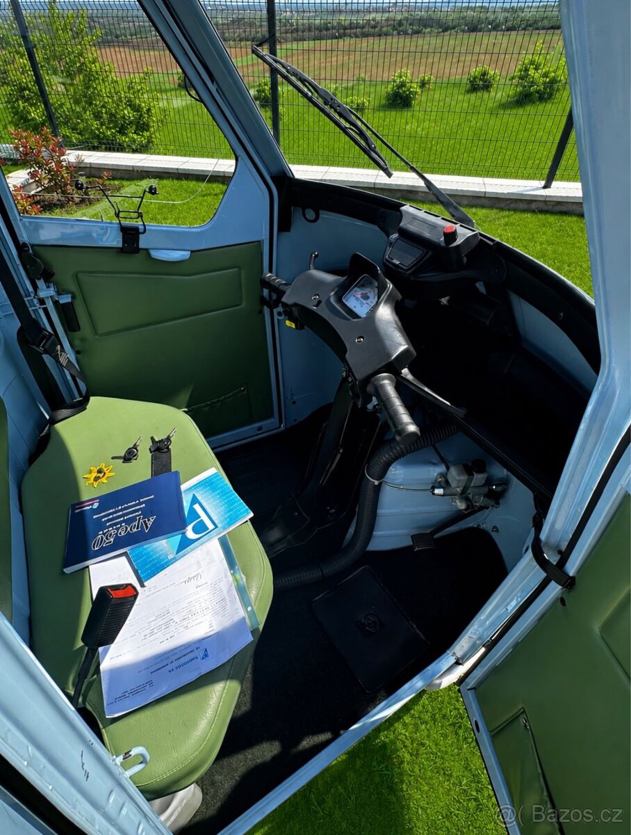 Piaggio Ape 50 light blue - 2