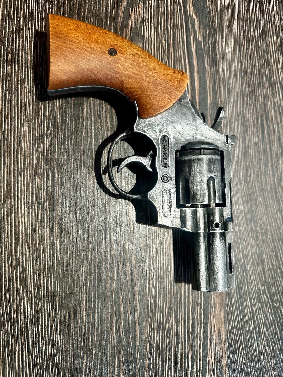 Startovací revolver 9 mm - 2