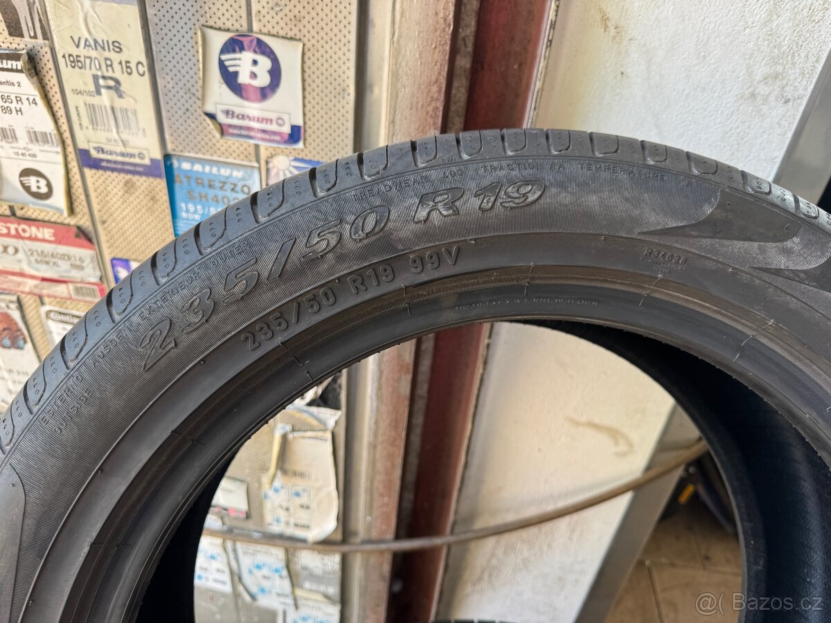 235/50r19 - 2