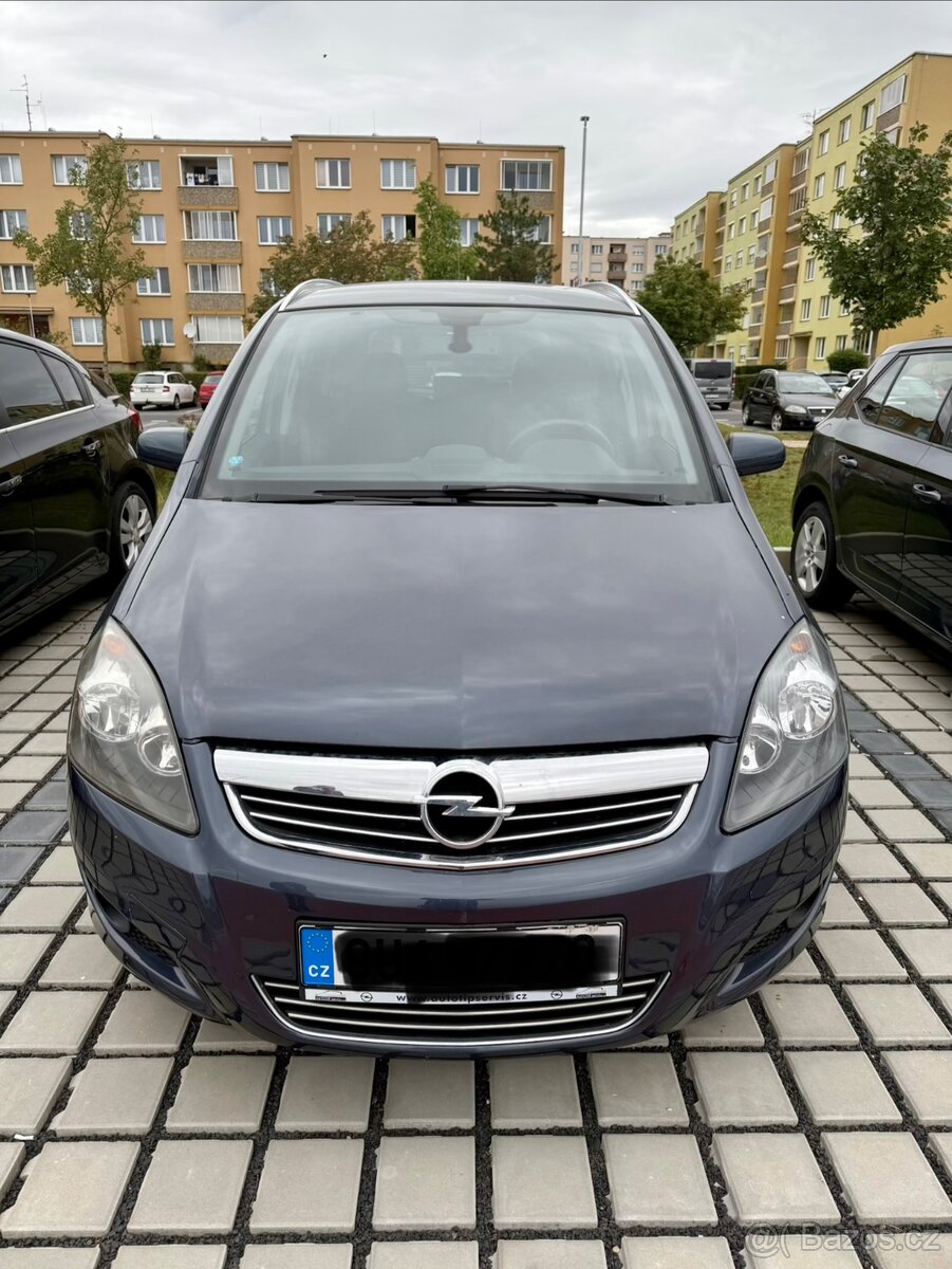 Opel Zafira B - 2