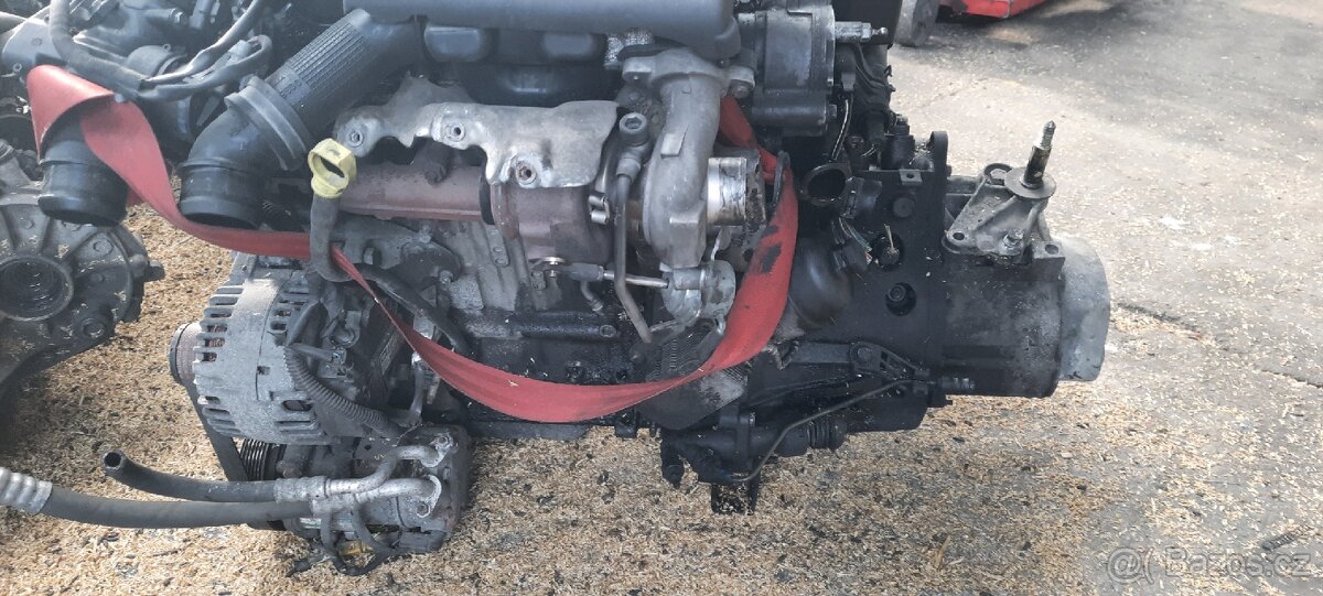 Peugeot ,Citroën 1.6hdi 66kw motor - 2