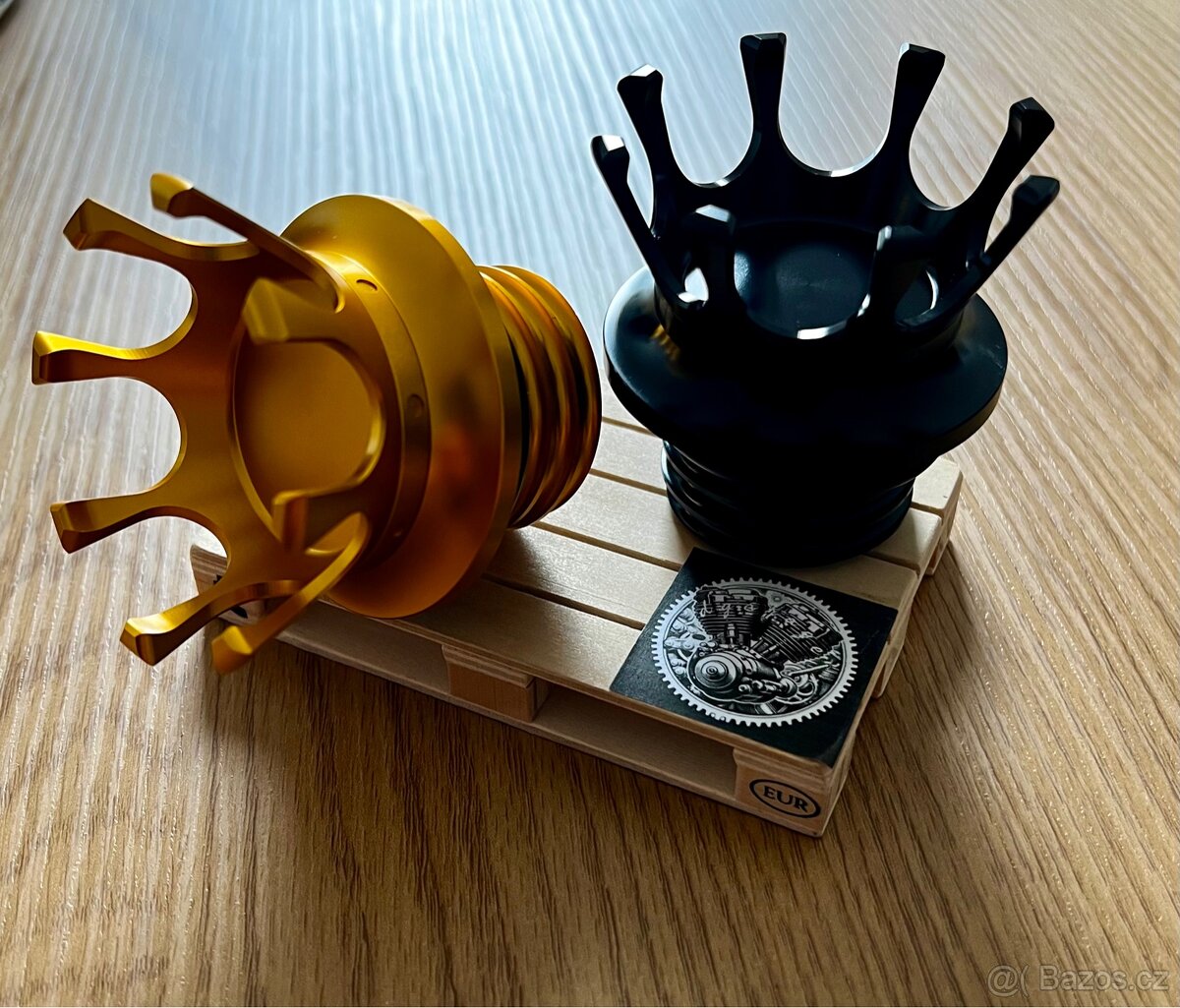 Víčko nádrže Harley-Davidson (koruna) - 2