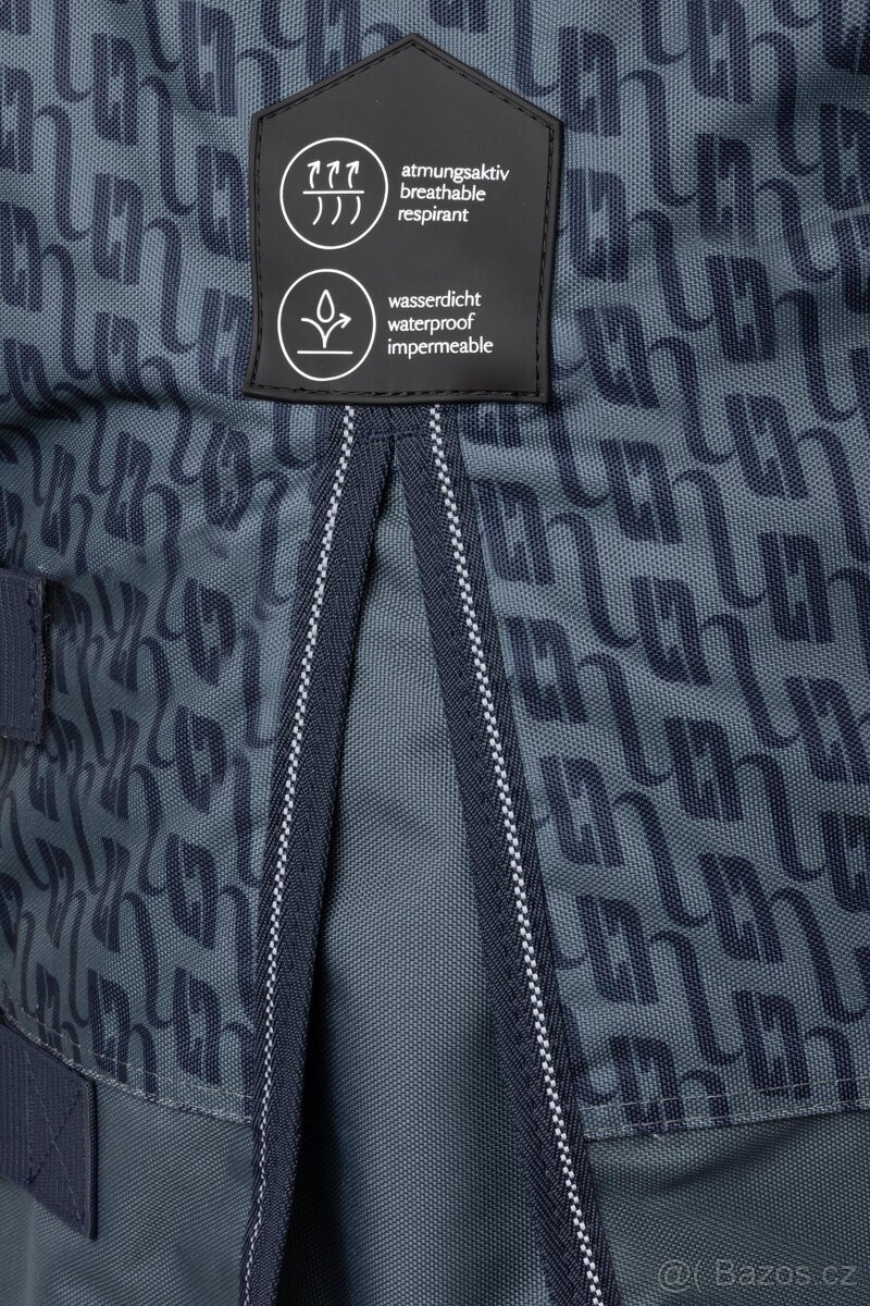 Nová výběhová deka s fleecem - 2