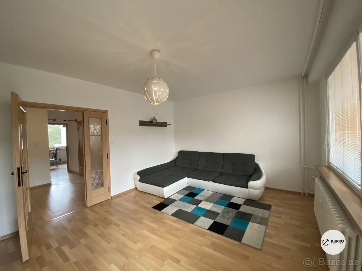 Pronájem prostorného bytu 3+1 s lodžií, po rekonstrukci – ul - 2