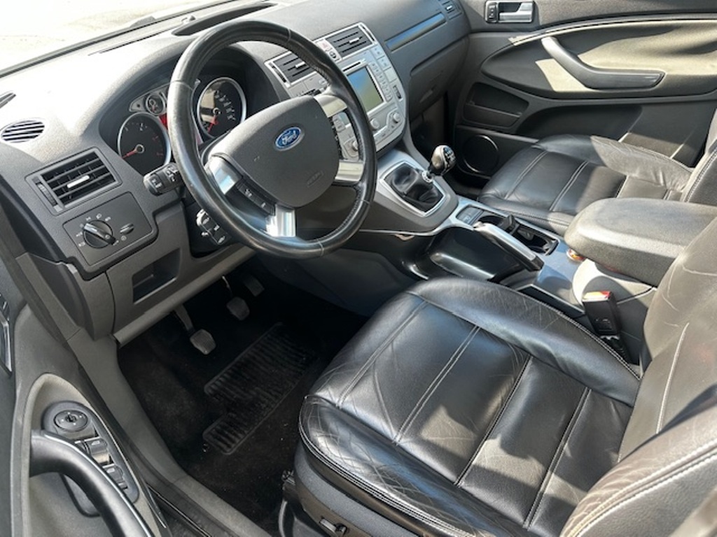 Ford Kuga 2.0TDCi 4WD, r.2008, serviska, STK,klima - 2