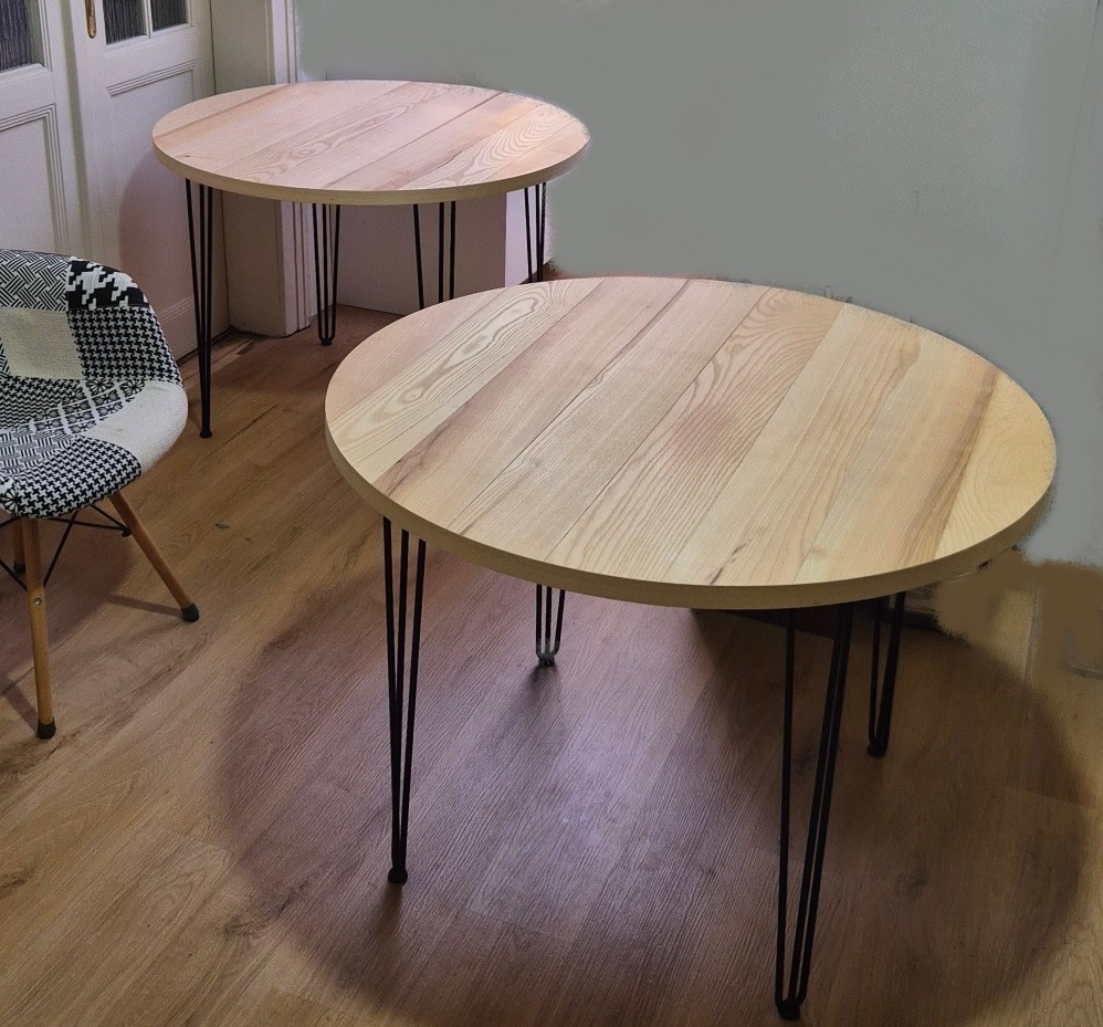 Jídelní stůl dřevěný kulaty - 2