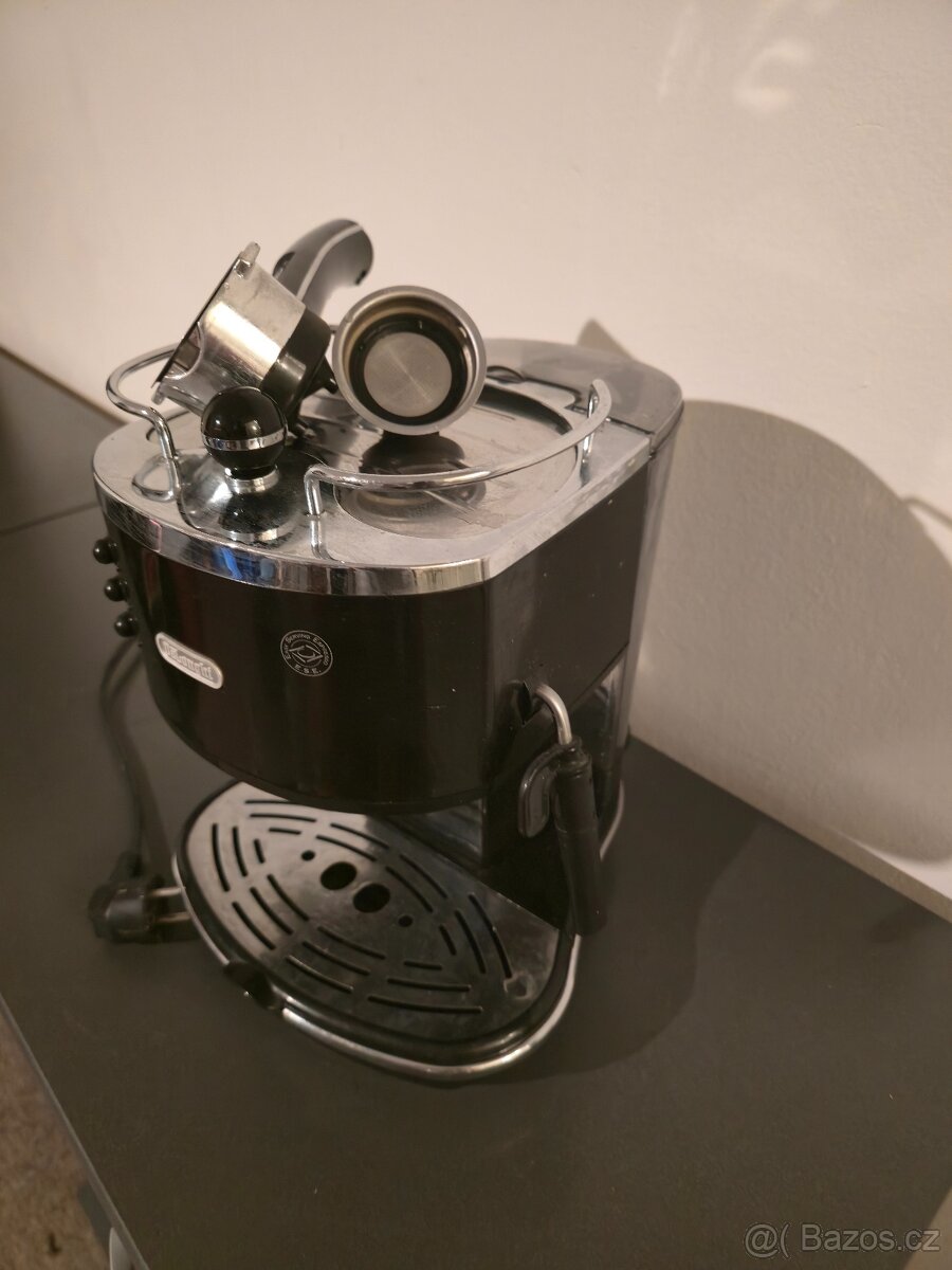 Kávovar Delonghi - 2