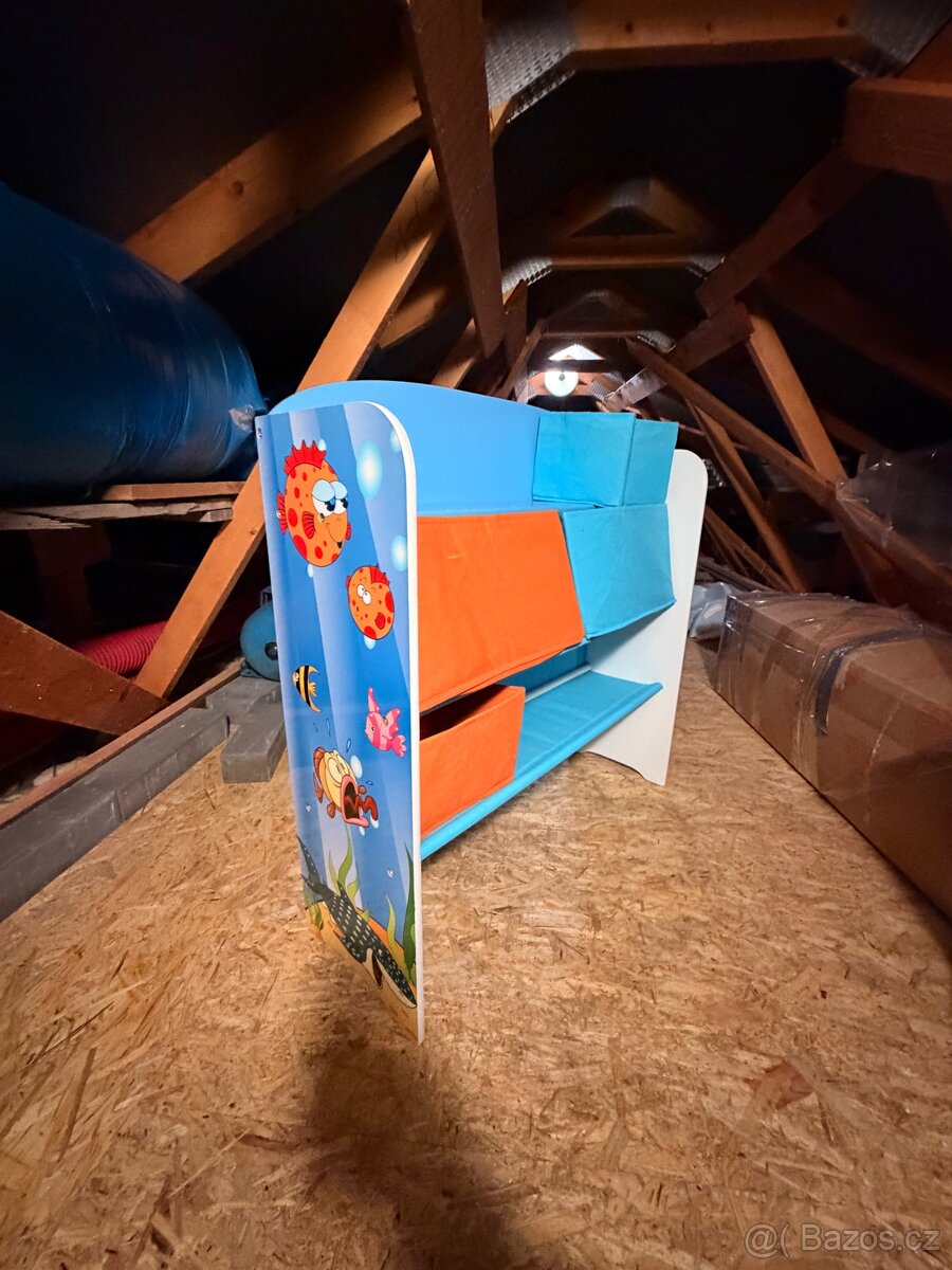 Dětský regál na hračky - 2