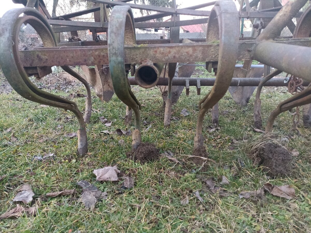 Prodám Pospěch a radkovač na brambory - 2