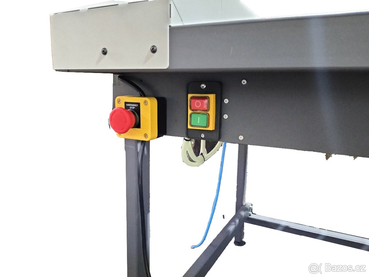 Ohýbačka plastů - 2