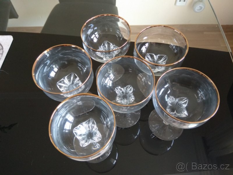 sada skleniček - 2