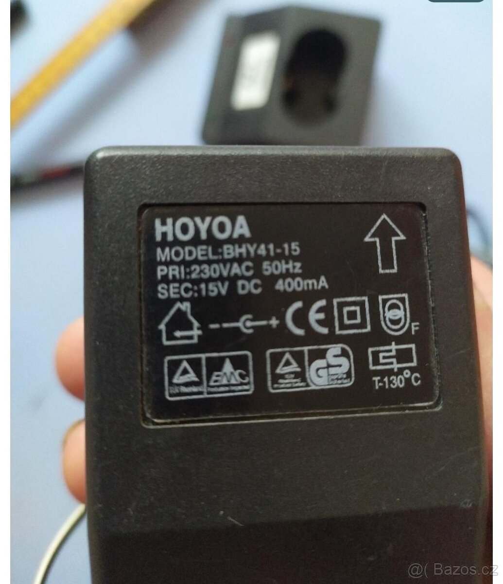 Nabíječka k aku vrtačce 12V - 2