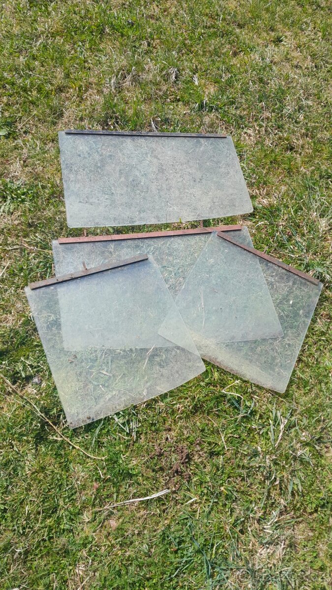 Tatra 603 - díly - 2