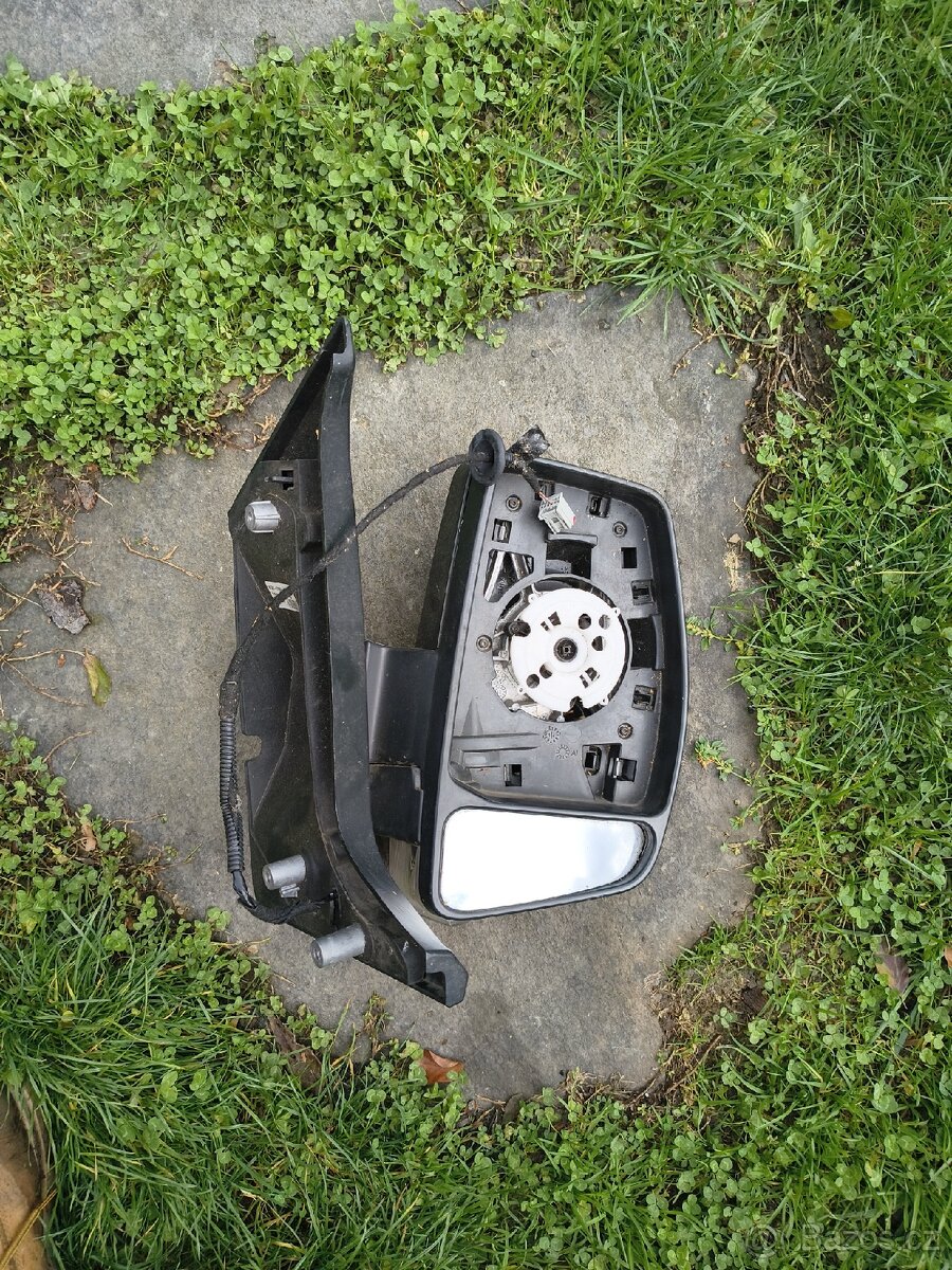 Ford Custom zrcátko. - 2