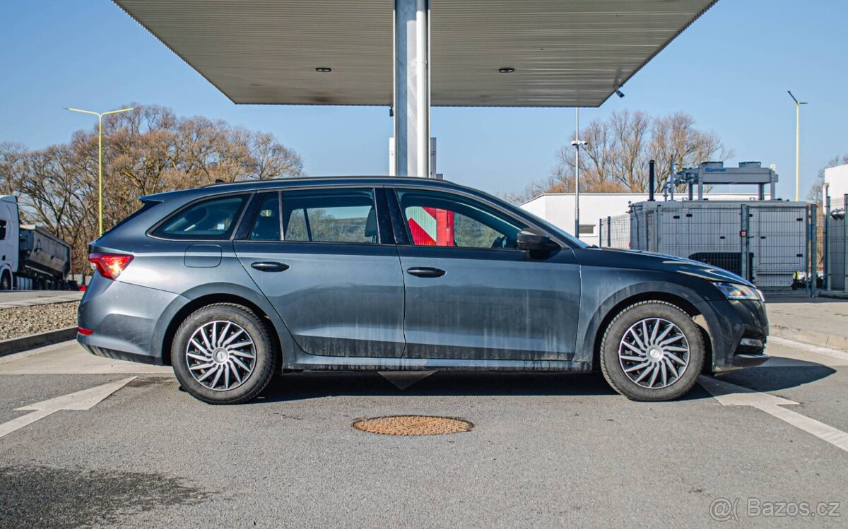 Skoda Octavia Combi 2.0 TDI DSG - 2
