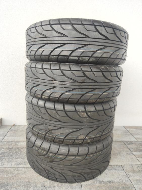 NOVÁ SADA PNEU BULLDOG TIRES B349