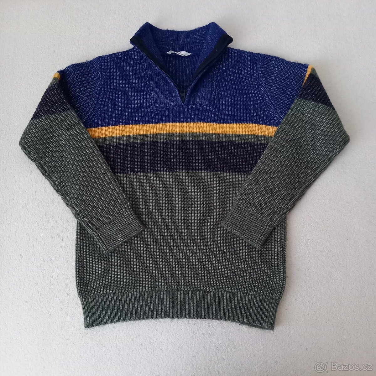 Chlapecký svetr s rozepínacím stojáčkem 12-13let - 2