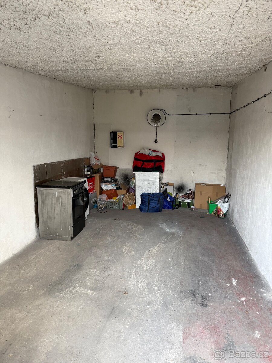 Pronájem garáž Karviná - Sportovní - 2