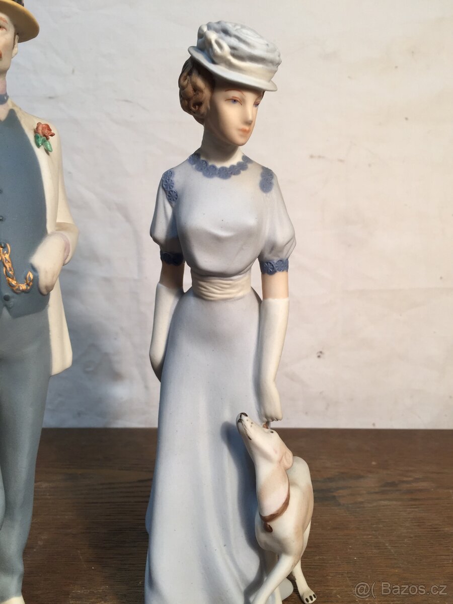 soška Dáma a chrt Muž s kufrem Royal DUX design Xavier - 2