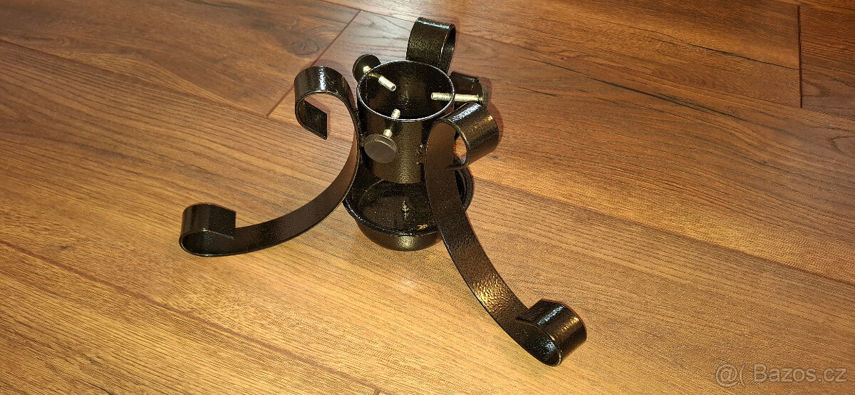 Nový stojan na vánoční stromek - kovový - 2