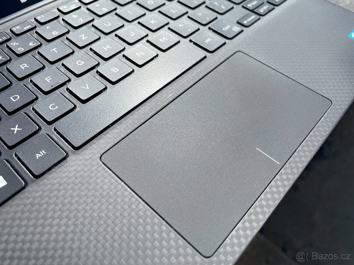 krásný Dell XPS 13 - procesor i7, dotykové LCD 3200x1800 - 2