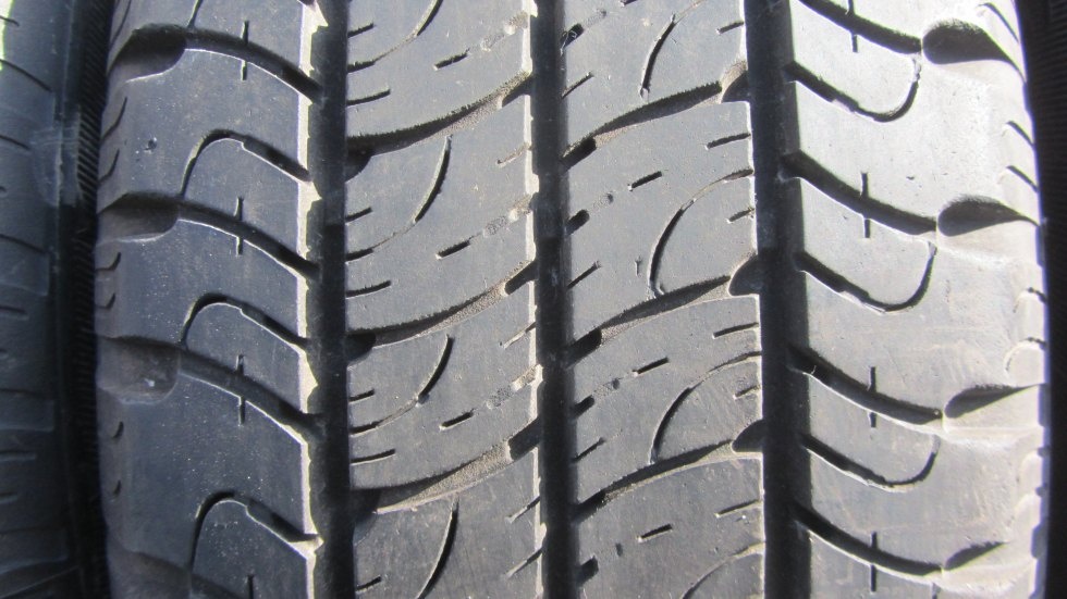 Letní pneu 195/60/16c Good Year - 2