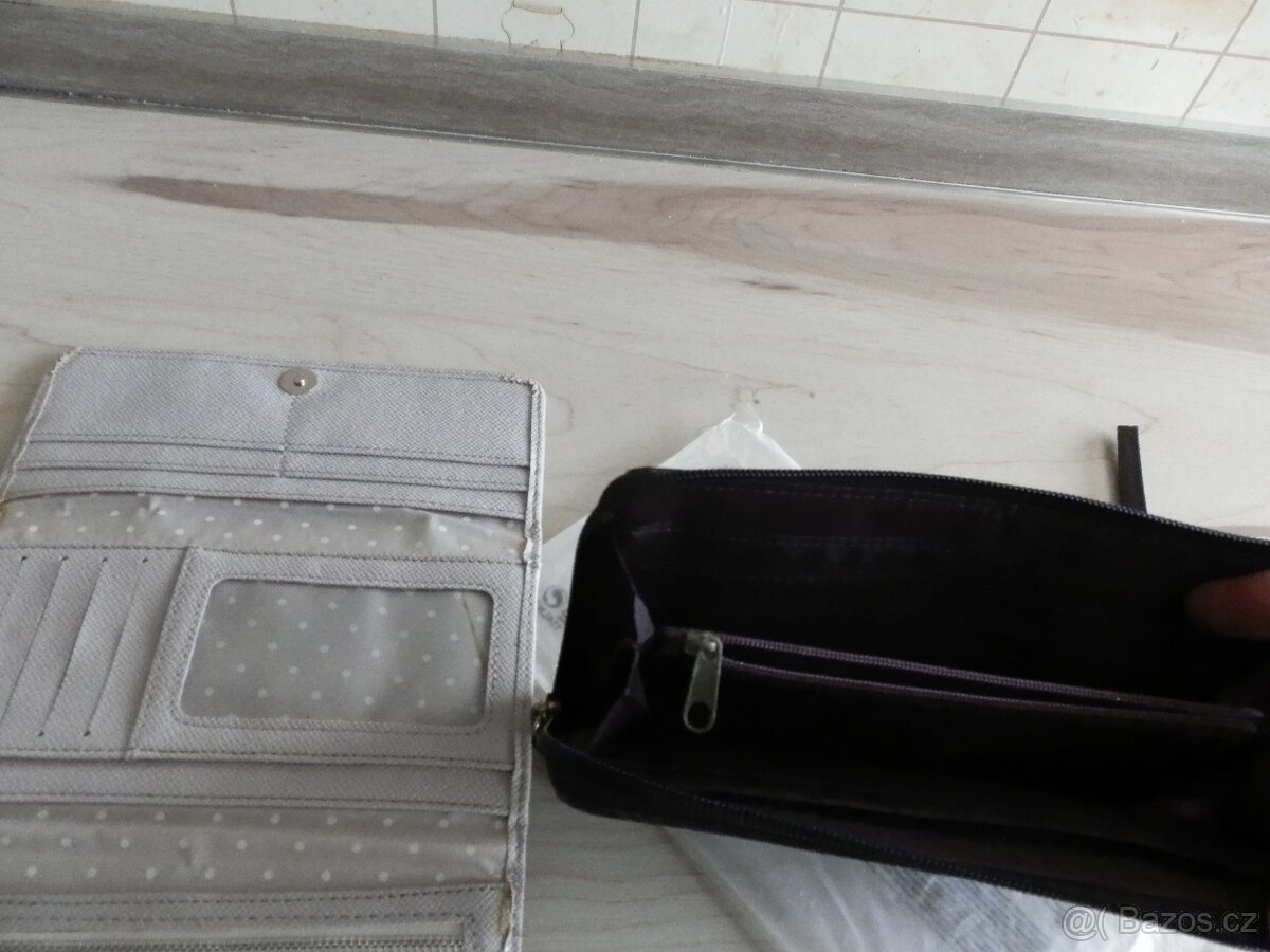 Peněženky - NOVÉ - 2