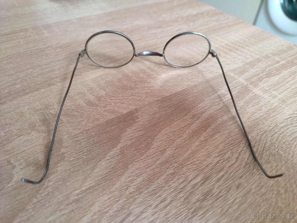 Historické brýle lennonky - 2