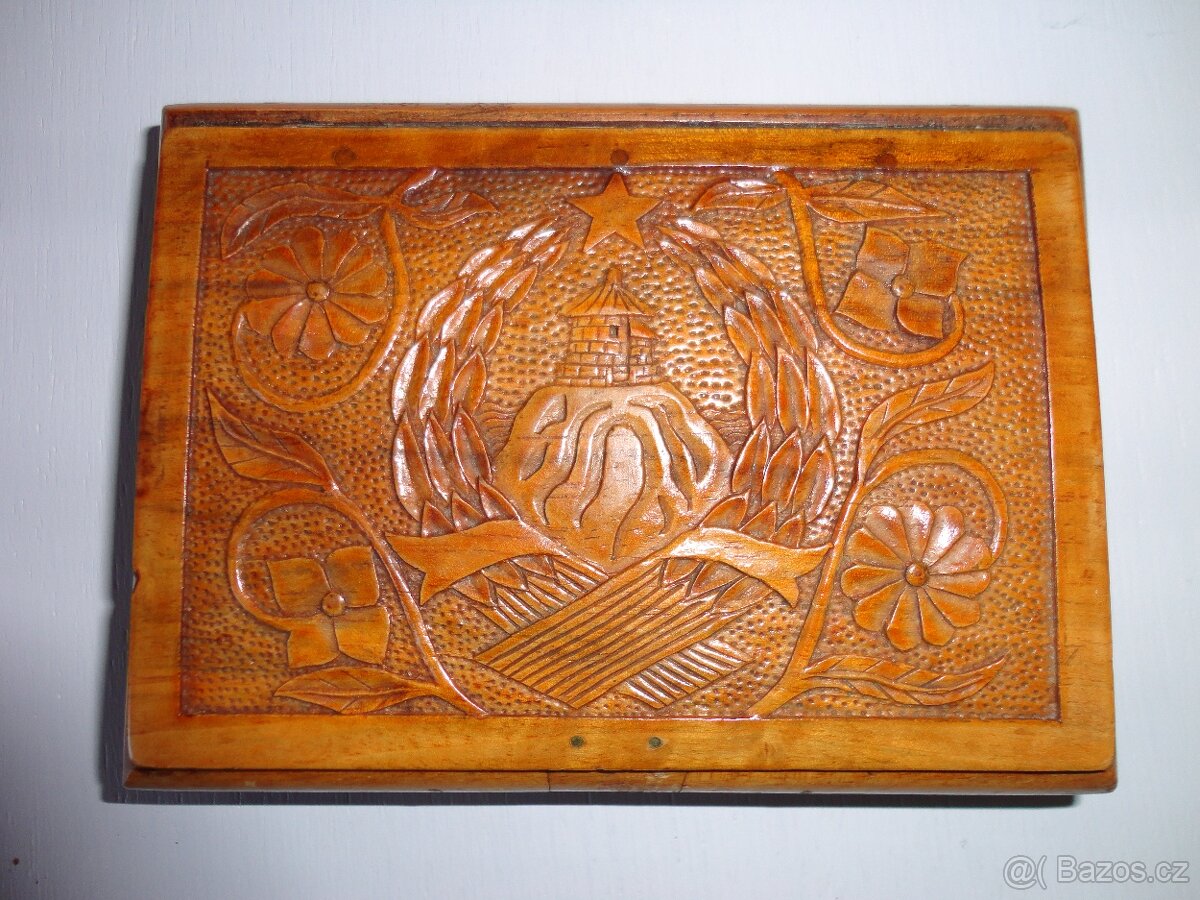 Dřevěná tabatěrka - 2