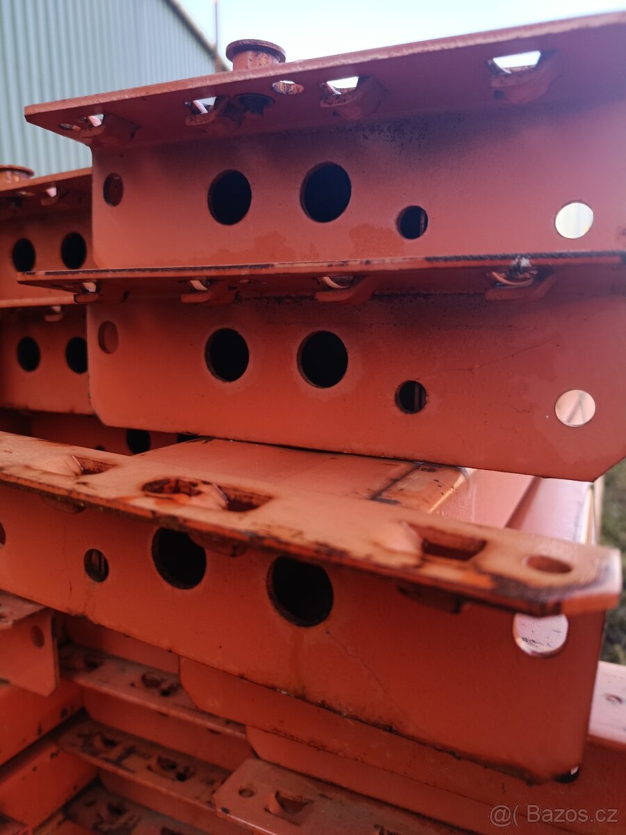 Prodám nosníky mecalux - 2