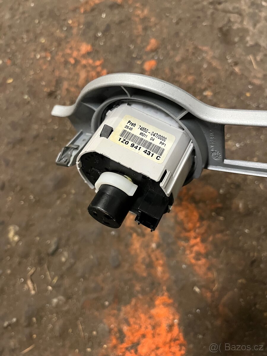 Škoda Octavia 2 spínač světel - 2