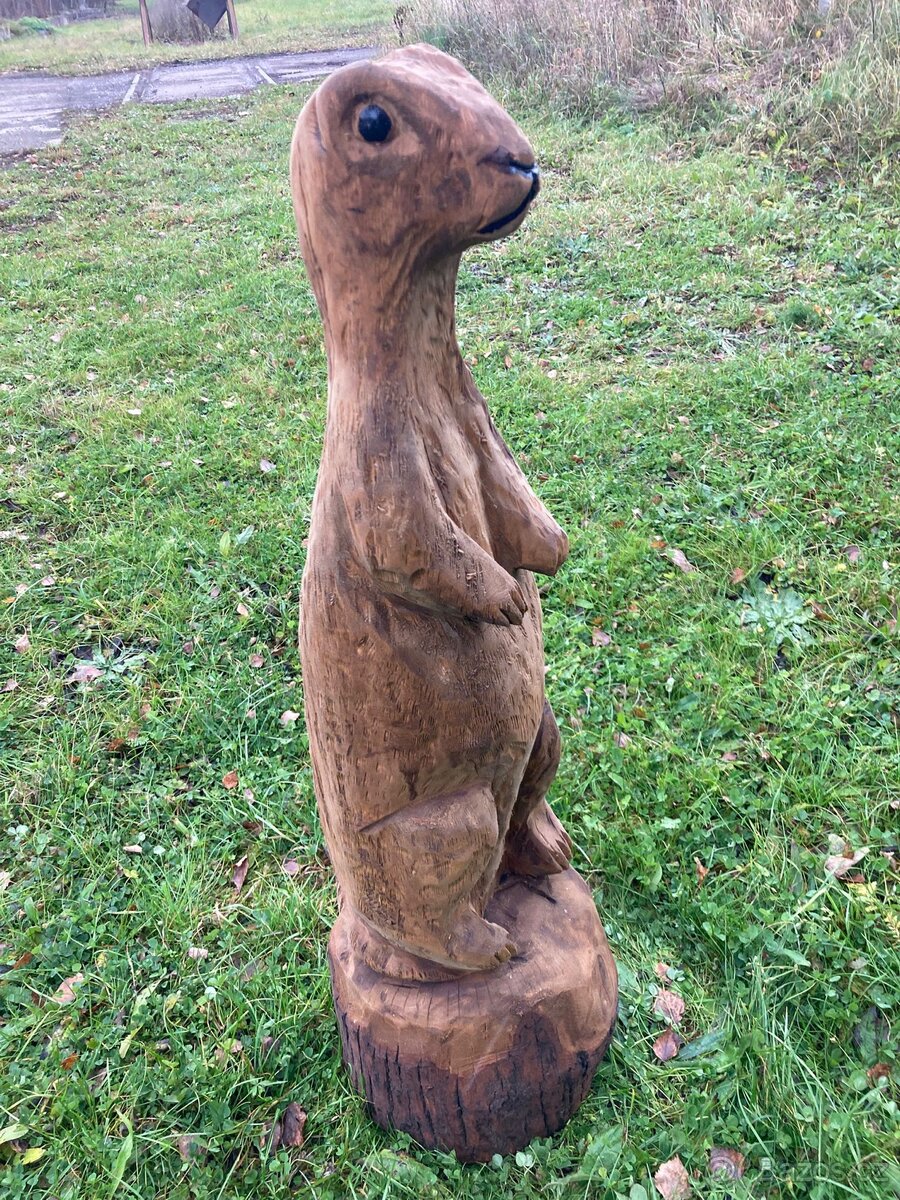 Dřevěná socha pouštní psík - 2