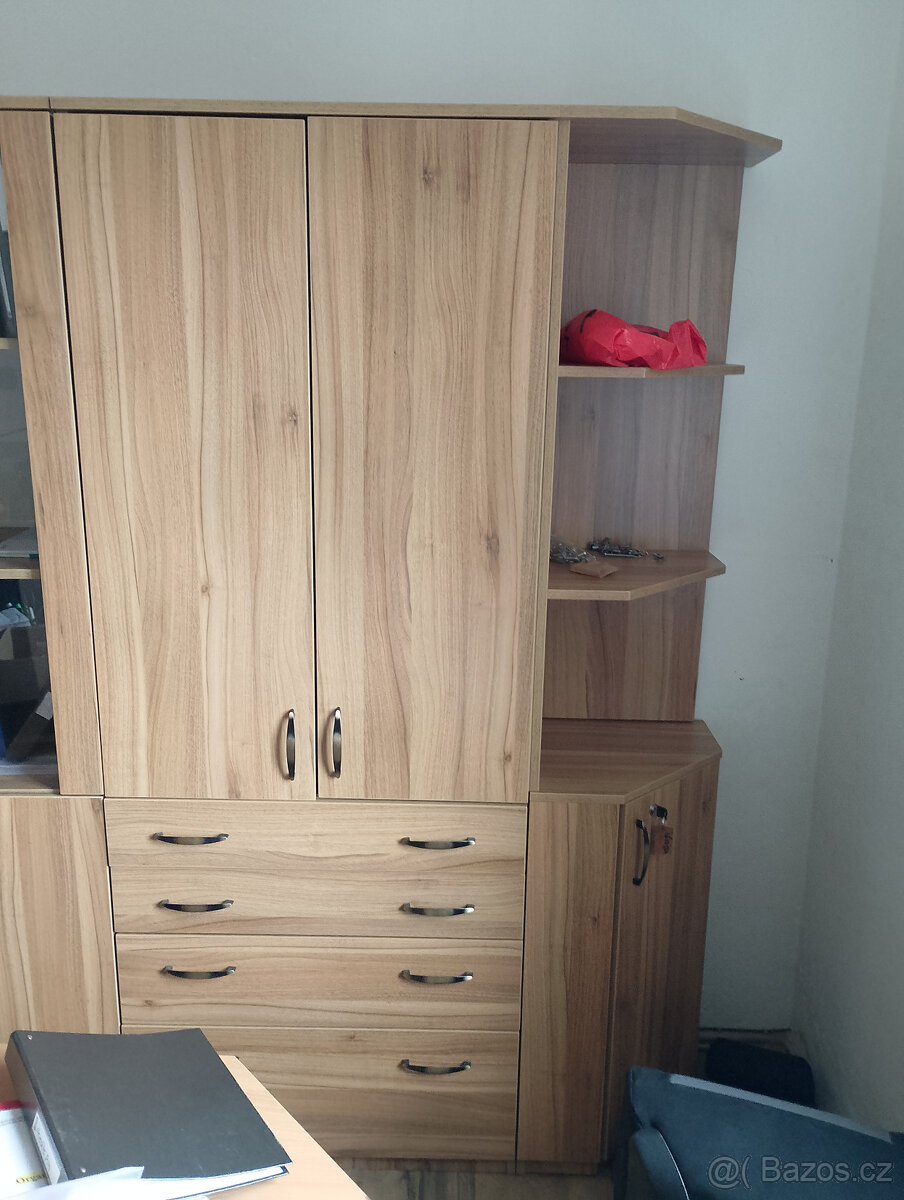 Kancelářský nábytek do pracovny obývací stěna - 2