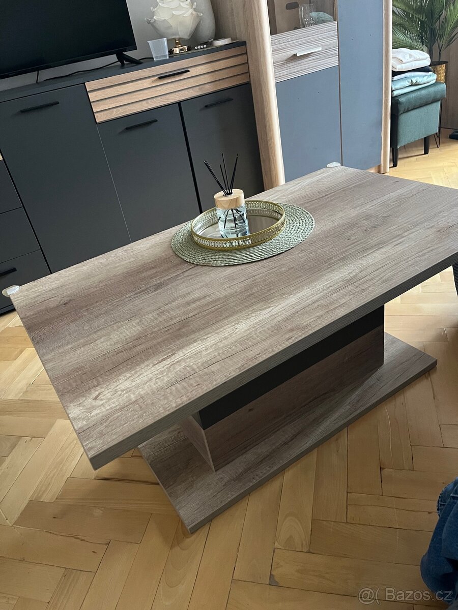 Konferenční stolek - 2